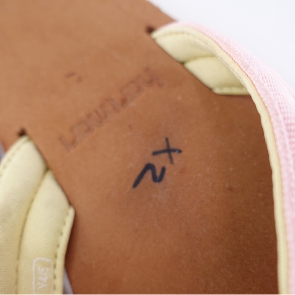 Hari Mari Womens Scouts Flip Flop Thong Sandals Pink Sz 5 Memory Foam Nubuck - Picture 5 of 13